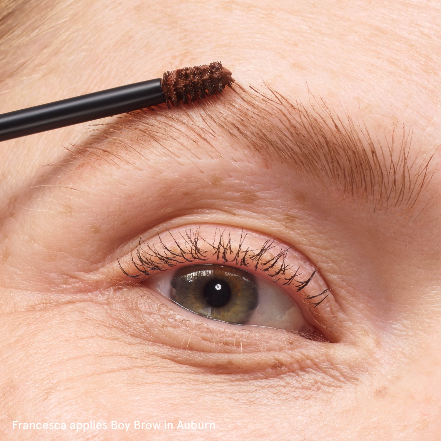 BOY BROW VOLUMIZING EYEBROW GEL-POMADE (GEL-CREMA PARA CEJAS CON EFECTO VOLUMINIZADOR)